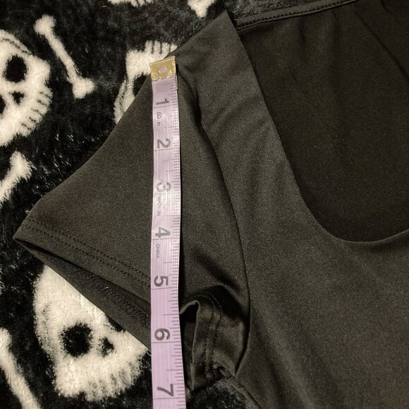 LIVE IN THE MOMENT Black square neck crop top ~ Goth stretchy XS SMALL shirt tee - Picture 10 of 12